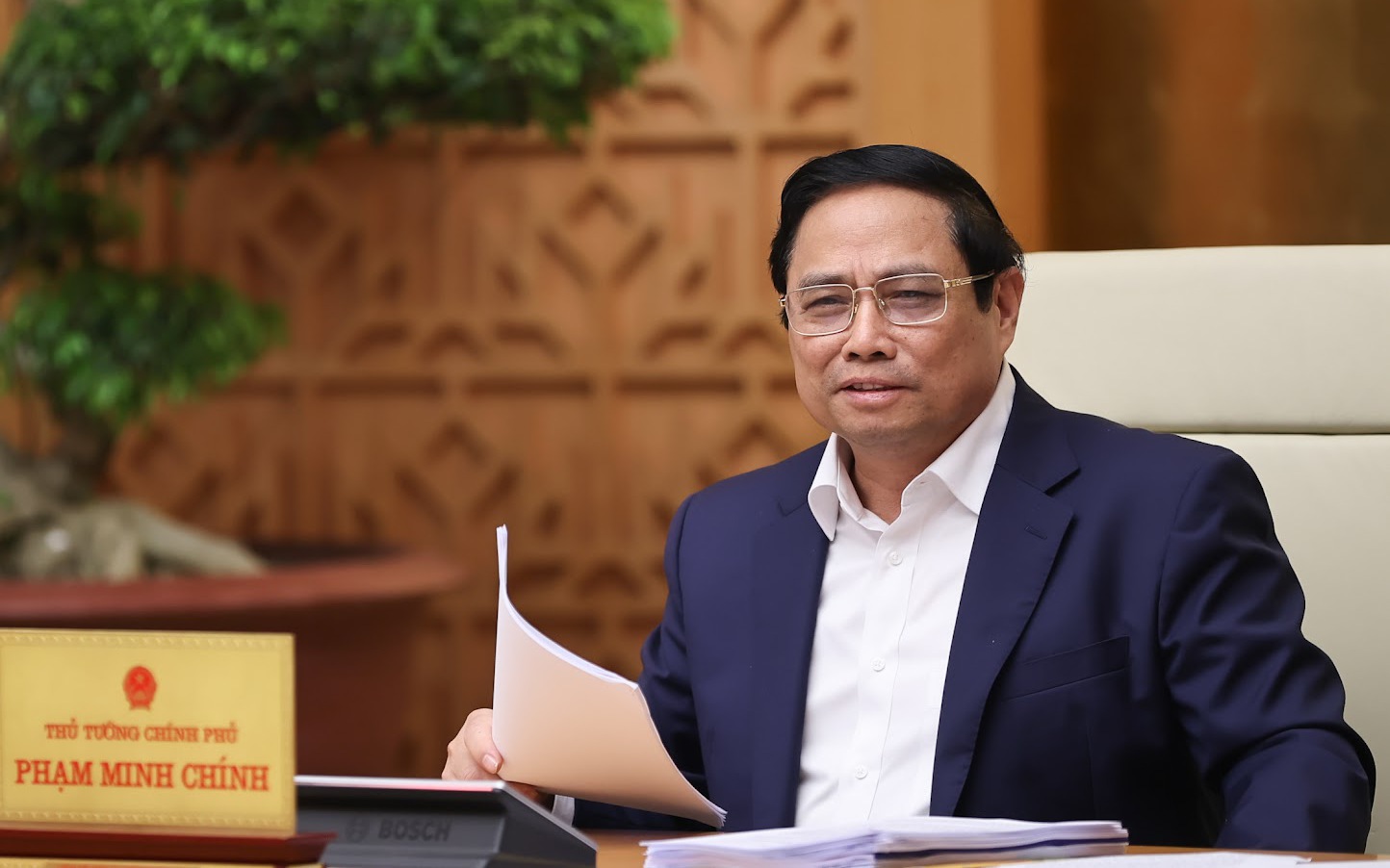Thủ tướng yêu cầu Bộ trưởng Bộ Xây dựng khẩn trương cắt giảm thủ tục hành chính, điều kiện kinh doanh