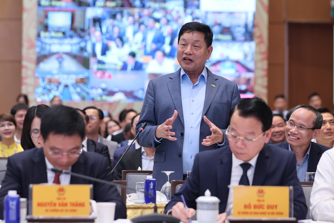 TỔNG THUẬT: THỦ TƯỚNG TỌA ĐÀM VỚI DOANH NGHIỆP VỀ PHÁT TRIỂN KINH TẾ TƯ NHÂN- Ảnh 18. TỔNG THUẬT: THỦ TƯỚNG TỌA ĐÀM VỚI DOANH NGHIỆP VỀ PHÁT TRIỂN KINH TẾ TƯ NHÂN- Ảnh 18.