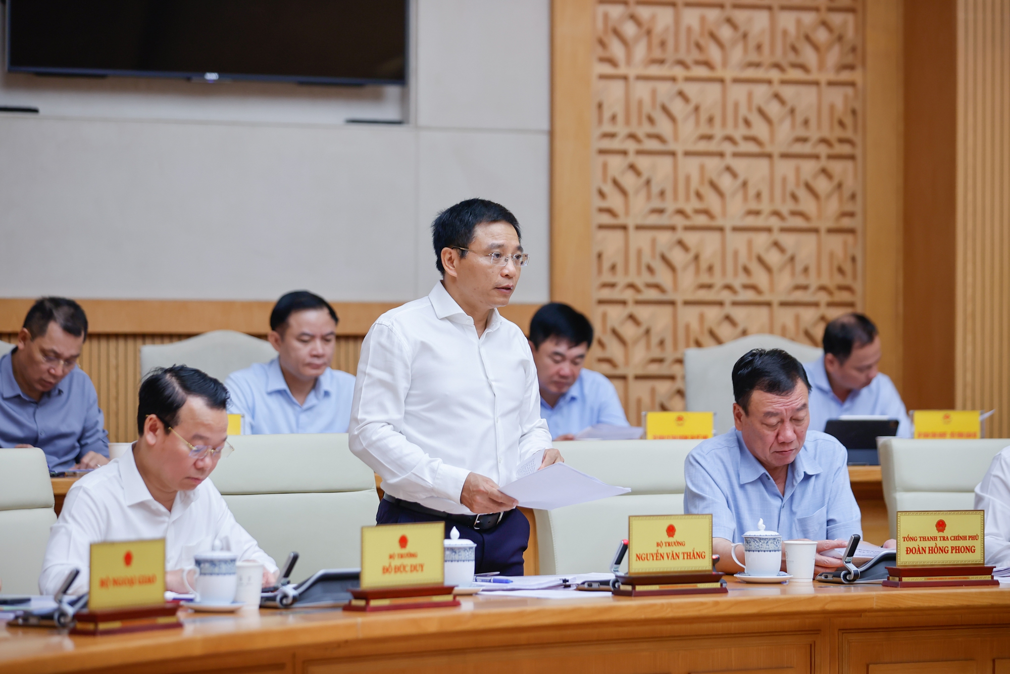 Thủ tướng: Tập trung sắp xếp bộ máy; thúc đẩy tăng trưởng; thực hiện bằng được các mục tiêu lớn- Ảnh 5.