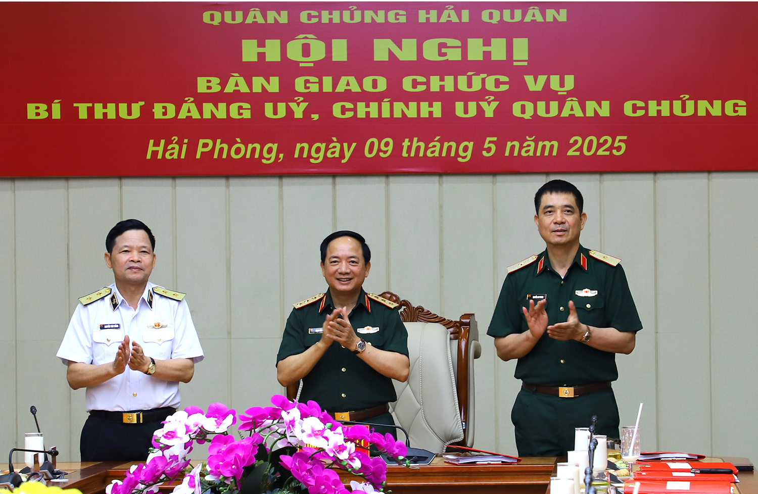 Thủ tướng Chính phủ, Quân ủy Trung ương bổ nhiệm, chỉ định nhân sự mới- Ảnh 5. Thủ tướng Chính phủ, Quân ủy Trung ương bổ nhiệm, chỉ định nhân sự mới- Ảnh 5.