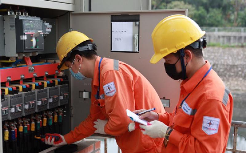 Điều chỉnh giá điện từ 10/5: Doanh nghiệp, người dân phải trả thêm bao nhiêu tiền điện mỗi tháng?