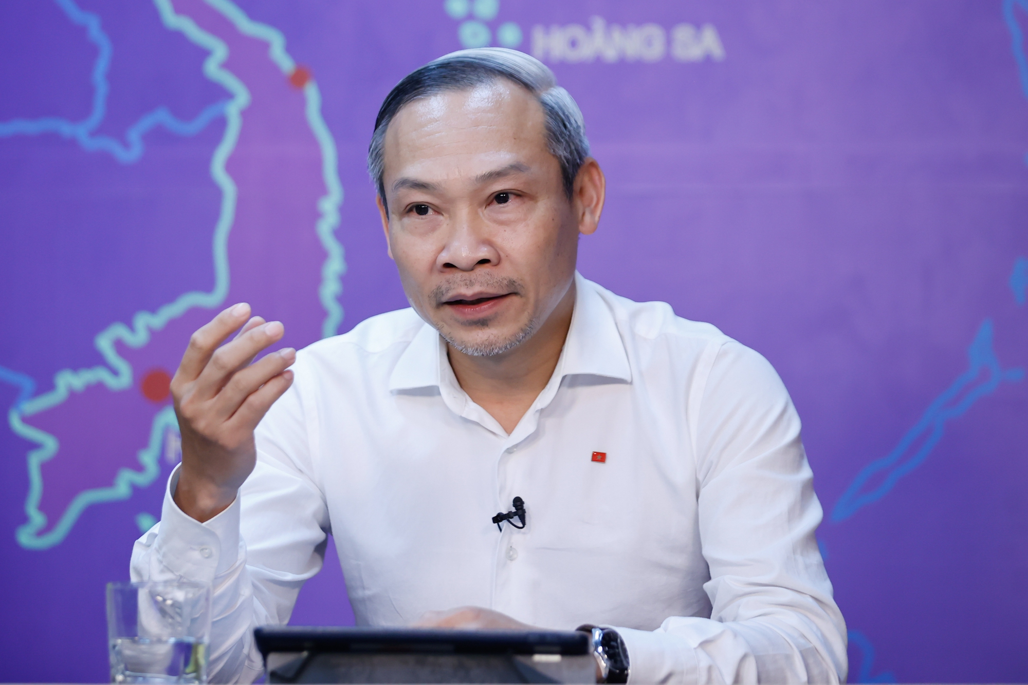 TỔNG THUẬT: TỌA ĐÀM ĐỂ KINH TẾ TƯ NHÂN BỨT PHÁ THEO NGHỊ QUYẾT 68 - NHỮNG VIỆC CẦN LÀM NGAY- Ảnh 4. TỔNG THUẬT: TỌA ĐÀM ĐỂ KINH TẾ TƯ NHÂN BỨT PHÁ THEO NGHỊ QUYẾT 68 - NHỮNG VIỆC CẦN LÀM NGAY- Ảnh 4.