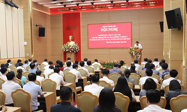 Hưng Yên: Công bố nhân sự chủ chốt các xã, phường mới sau sắp xếp, hợp nhất- Ảnh 1. Hưng Yên: Công bố nhân sự chủ chốt các xã, phường mới sau sắp xếp, hợp nhất- Ảnh 1.