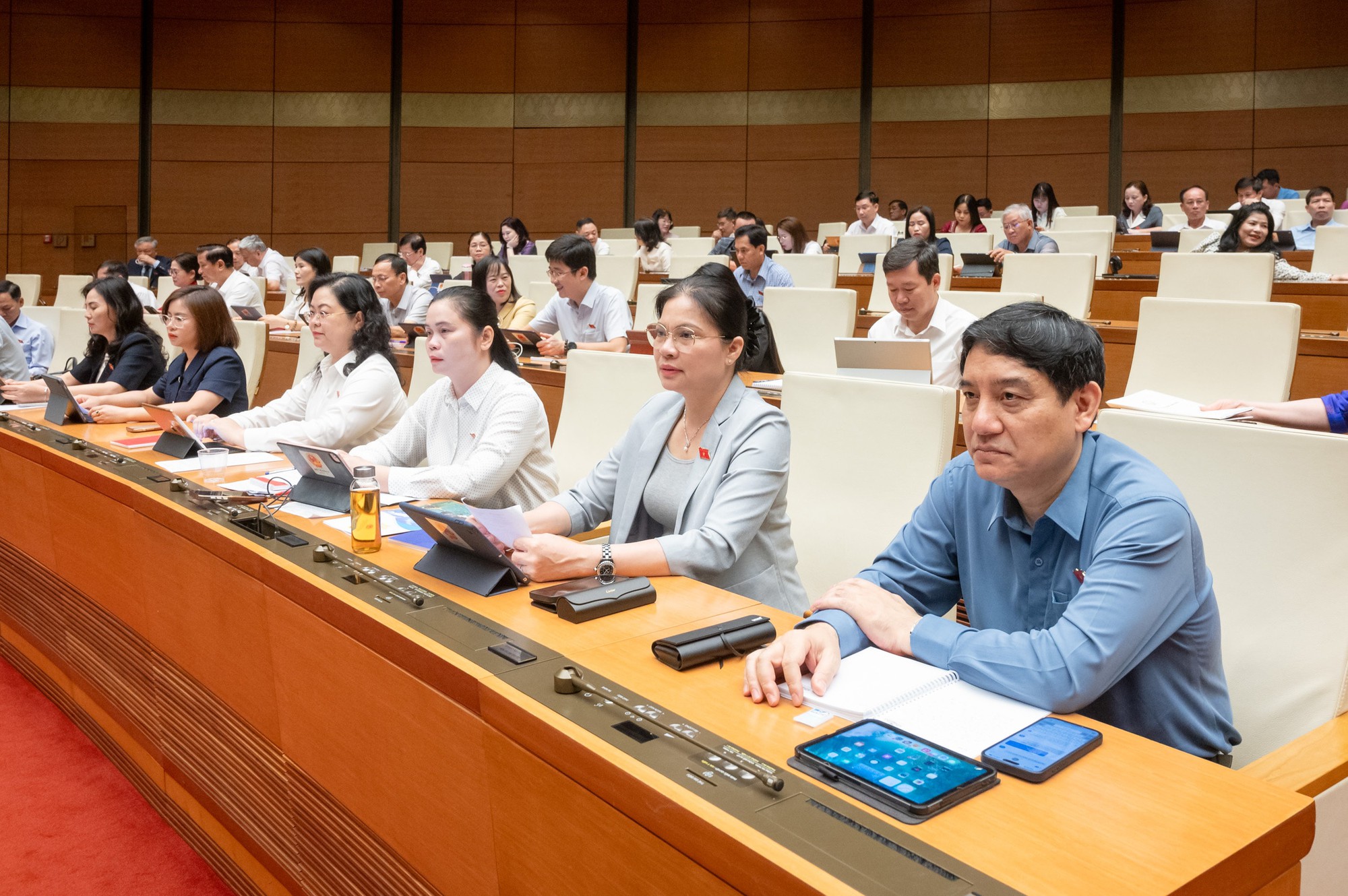 Ban hành ngay các Nghị quyết sắp xếp cấp xã sau khi Luật Tổ chức chính quyền địa phương (sửa đổi) được thông qua vào 16/6- Ảnh 3. Ban hành ngay các Nghị quyết sắp xếp cấp xã sau khi Luật Tổ chức chính quyền địa phương (sửa đổi) được thông qua vào 16/6- Ảnh 3.