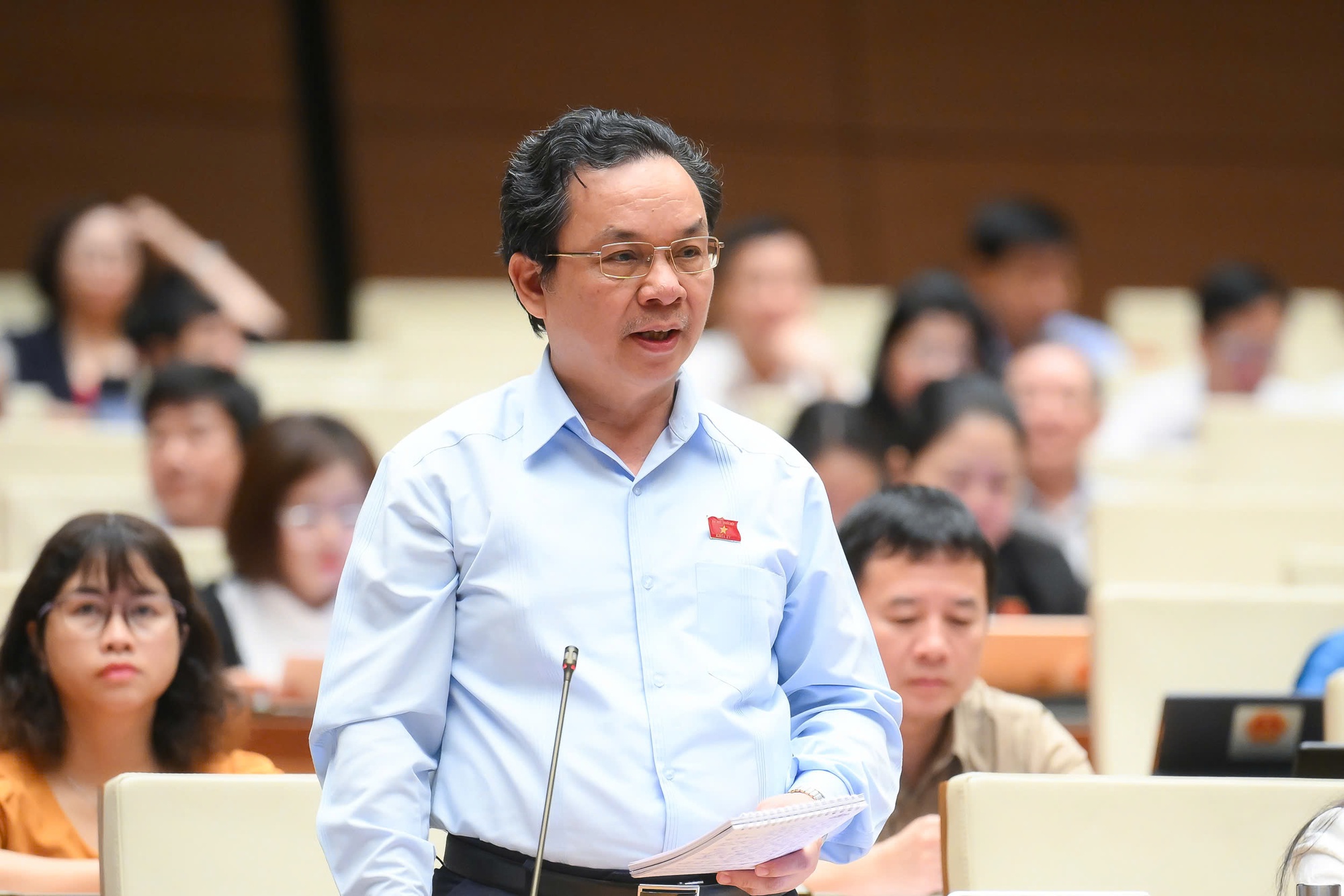 Bộ trưởng Nguyễn Văn Thắng trả lời chất vấn về bỏ thuế khoán; giải pháp phát triển doanh nghiệp- Ảnh 1. Bộ trưởng Nguyễn Văn Thắng trả lời chất vấn về bỏ thuế khoán; giải pháp phát triển doanh nghiệp- Ảnh 1.