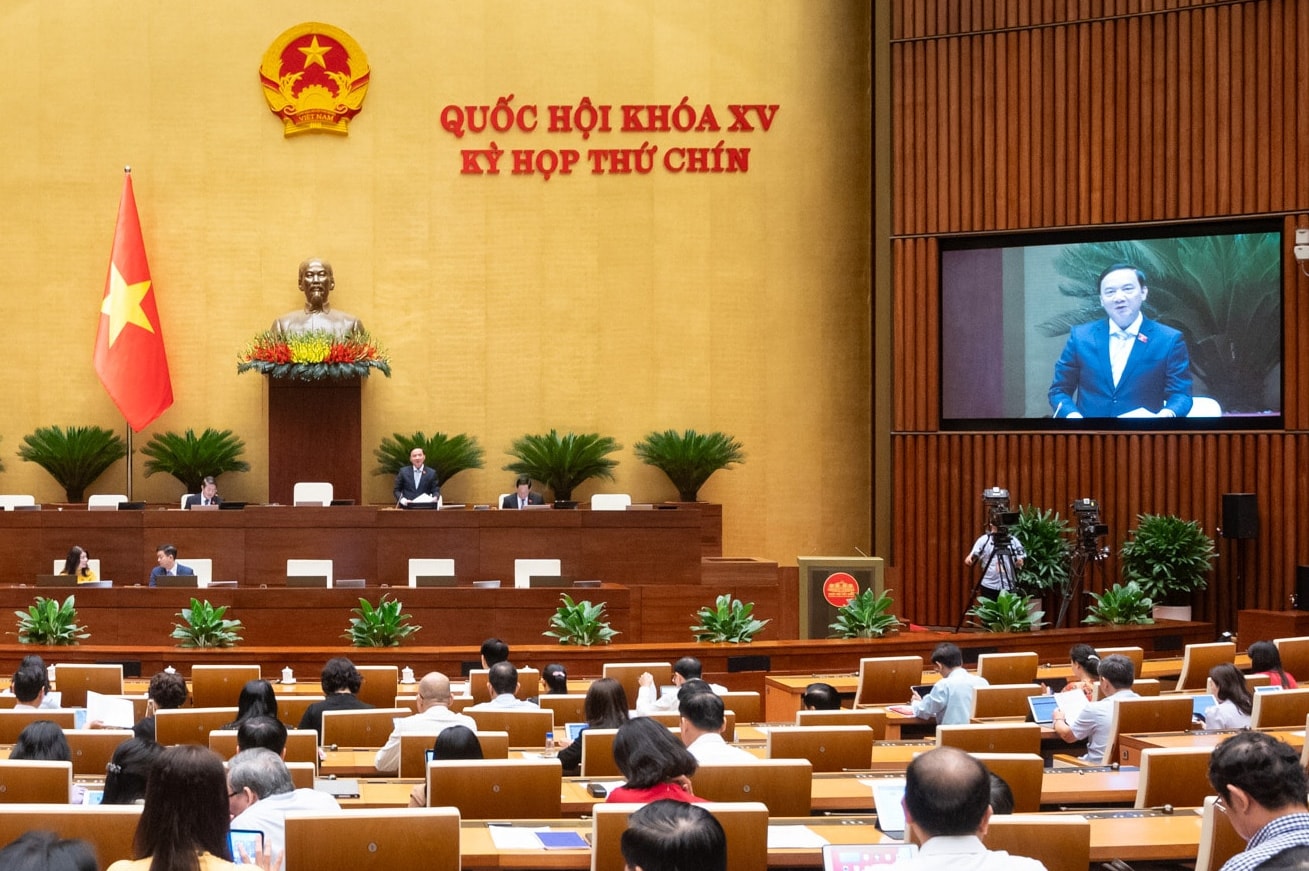 Quốc hội thông qua LUẬT CÁN BỘ, CÔNG CHỨC (sửa đổi)- Ảnh 1. Quốc hội thông qua LUẬT CÁN BỘ, CÔNG CHỨC (sửa đổi)- Ảnh 1.