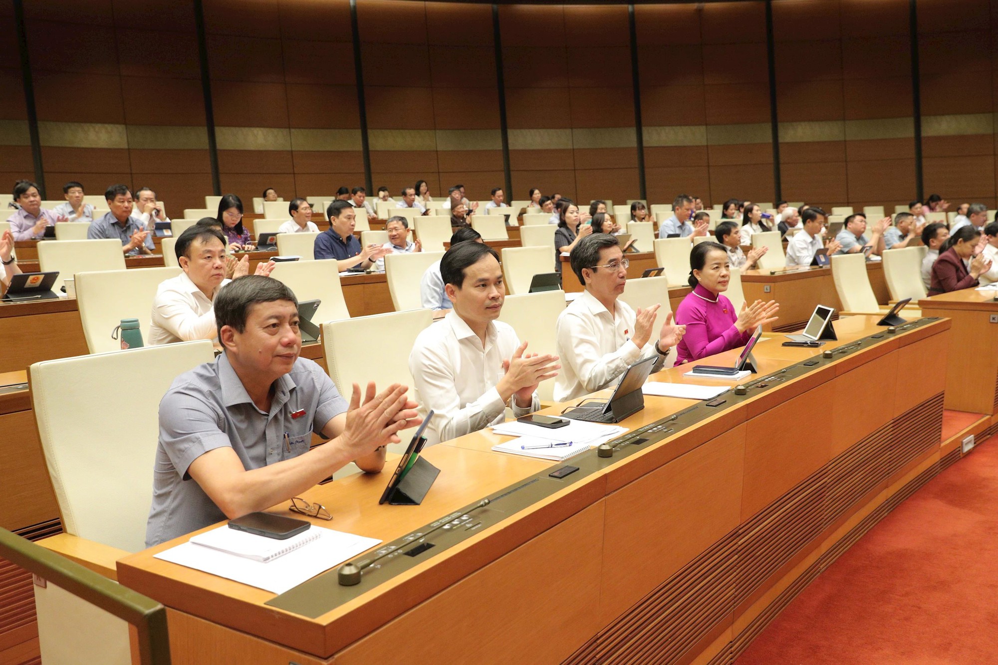 Phê chuẩn nhân sự Hội đồng bầu cử quốc gia- Ảnh 5. Phê chuẩn nhân sự Hội đồng bầu cử quốc gia- Ảnh 5.
