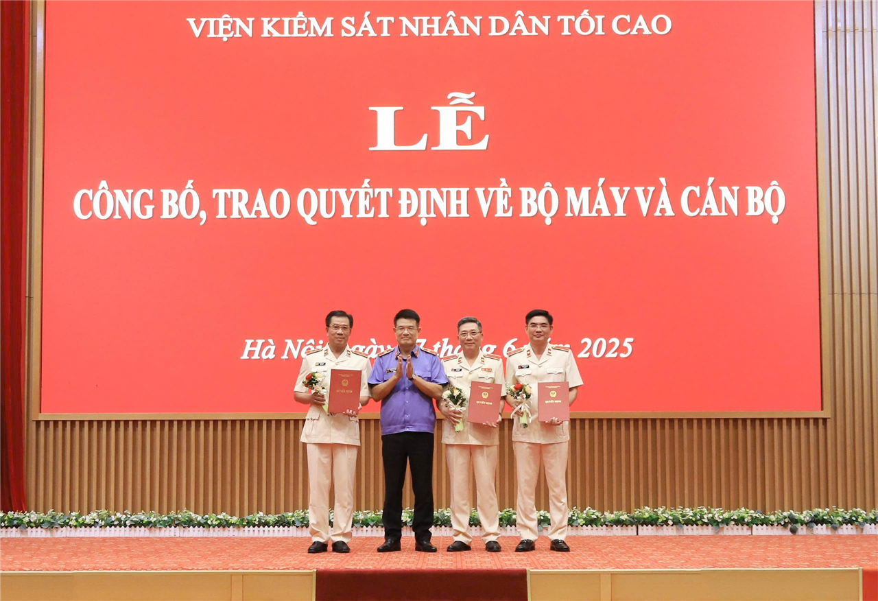 SẮP SẾP bộ máy: Điều động, bổ nhiệm nhân sự Viện Kiểm sát nhân dân- Ảnh 3. SẮP SẾP bộ máy: Điều động, bổ nhiệm nhân sự Viện Kiểm sát nhân dân- Ảnh 3.