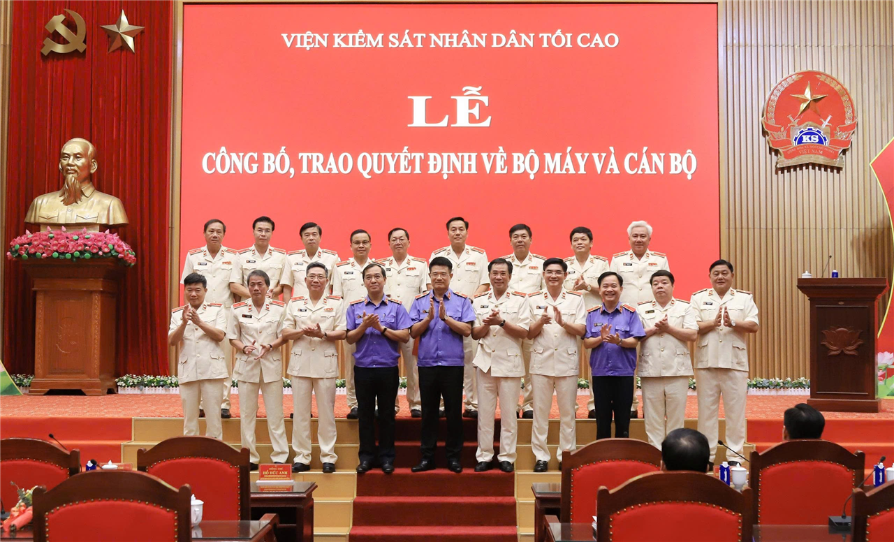 SẮP SẾP bộ máy: Điều động, bổ nhiệm nhân sự Viện Kiểm sát nhân dân- Ảnh 8. SẮP SẾP bộ máy: Điều động, bổ nhiệm nhân sự Viện Kiểm sát nhân dân- Ảnh 8.