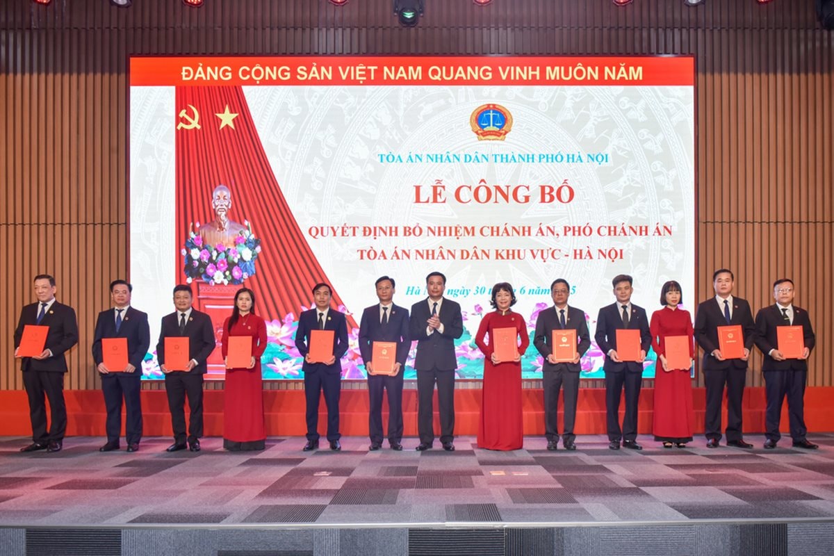 Danh sách 12 Chánh án Tòa án nhân dân Khu vực ở Hà Nội- Ảnh 1. Danh sách 12 Chánh án Tòa án nhân dân Khu vực ở Hà Nội- Ảnh 1.