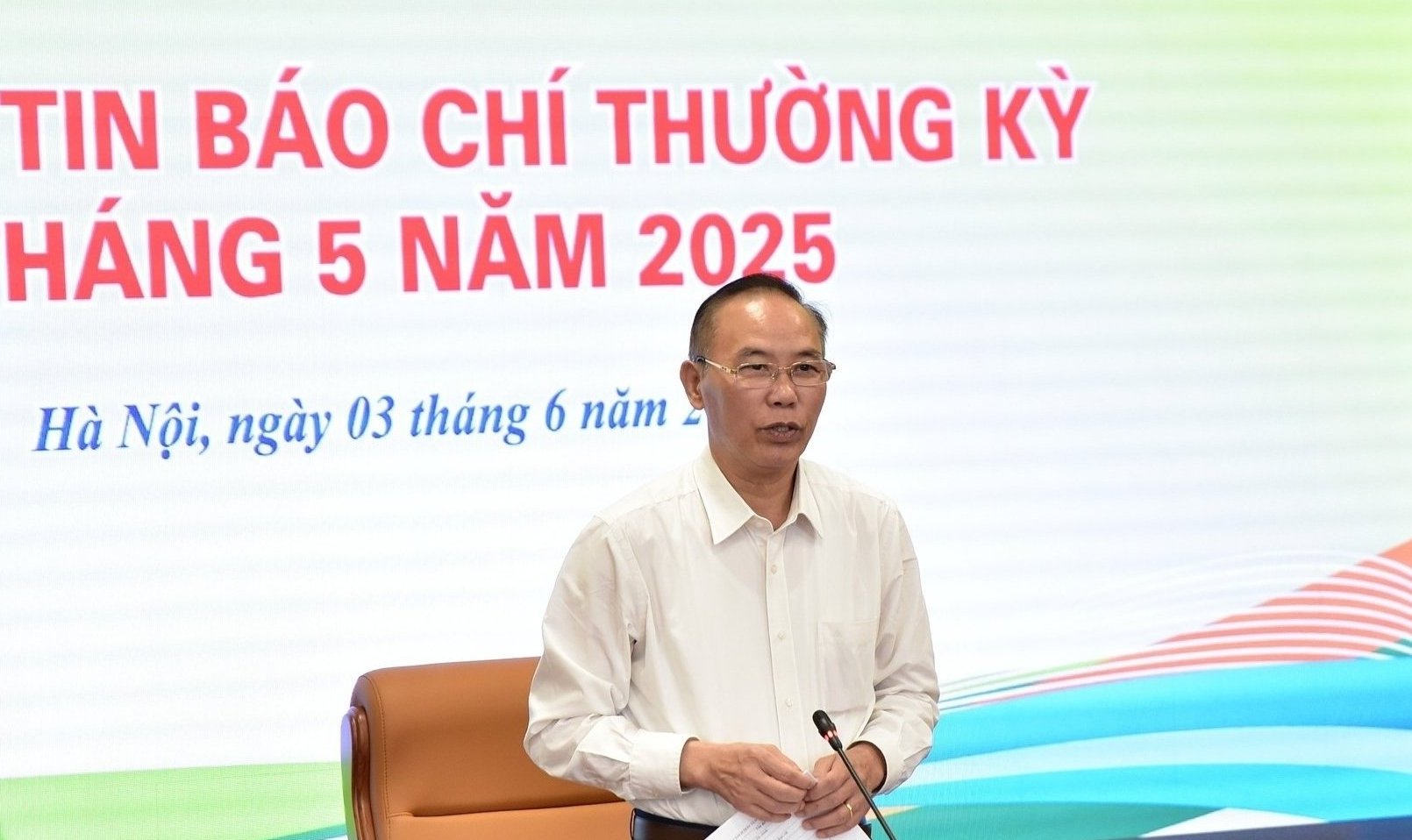 Vụ Công ty C.P. bị 'tố' bán thịt lợn bệnh: Đề nghị Bộ Công an điều tra; yêu cầu làm rõ việc cán bộ thú y đóng dấu kiểm dịch sai quy định- Ảnh 1. Vụ Công ty C.P. bị 'tố' bán thịt lợn bệnh: Đề nghị Bộ Công an điều tra; yêu cầu làm rõ việc cán bộ thú y đóng dấu kiểm dịch sai quy định- Ảnh 1.