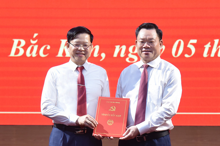 Ban Bí thư chuẩn y nhân sự 3 địa phương- Ảnh 1. Ban Bí thư chuẩn y nhân sự 3 địa phương- Ảnh 1.