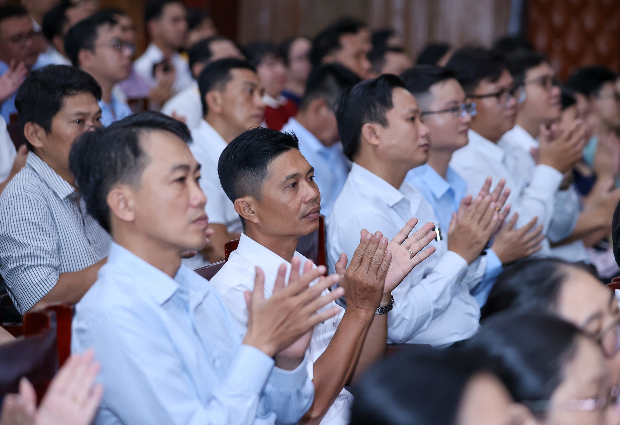 Năm 2026 sẽ dành ít nhất 5% ngân sách Nhà nước cho khoa học, công nghệ- Ảnh 4. Năm 2026 sẽ dành ít nhất 5% ngân sách Nhà nước cho khoa học, công nghệ- Ảnh 4.