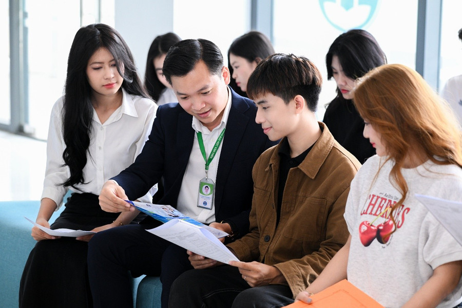 TUYỂN SINH 2025: Điểm sàn xét tuyển của Trường Đại học Văn Hiến (VHU)- Ảnh 1.