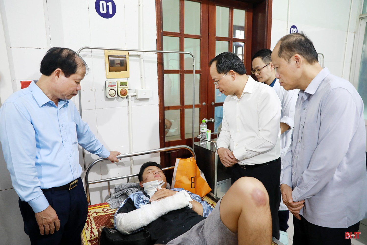 Thủ tướng chỉ đạo khắc phục hậu quả vụ tai nạn giao thông tại Hà Tĩnh- Ảnh 7.