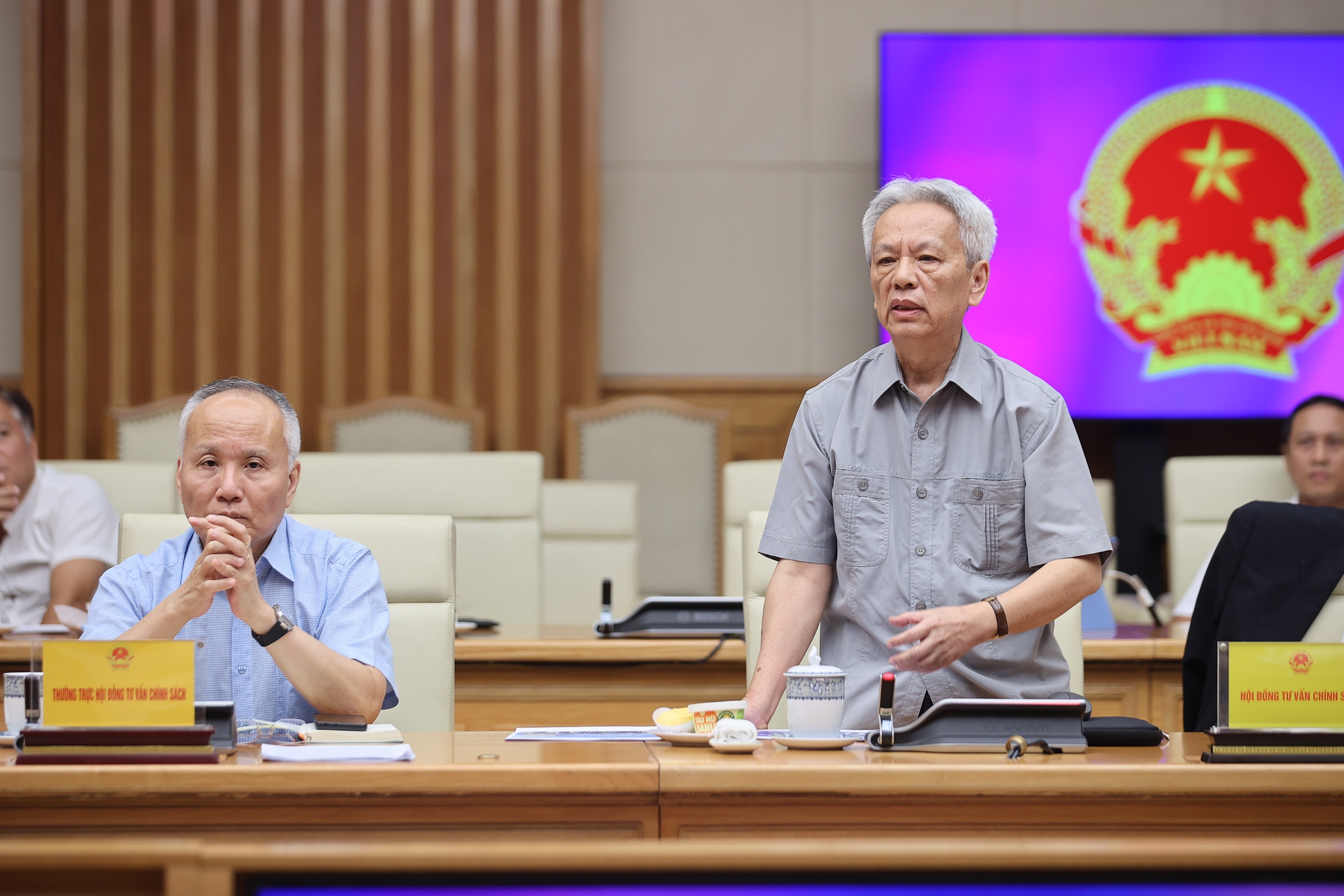 Thủ tướng làm việc với Ban Nghiên cứu phát triển kinh tế tư nhân- Ảnh 7.