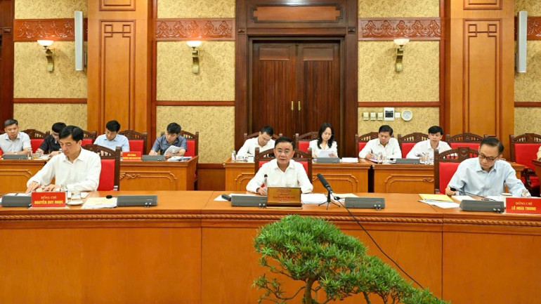 Bộ Chính trị làm việc với 4 tỉnh, thành: Cho ý kiến vào phương án nhân sự cấp ủy trước khi Đại hội khóa mới- Ảnh 2.