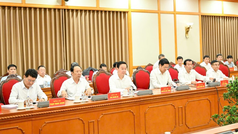 Bộ Chính trị làm việc với 4 tỉnh, thành: Cho ý kiến vào phương án nhân sự cấp ủy trước khi Đại hội khóa mới- Ảnh 3.