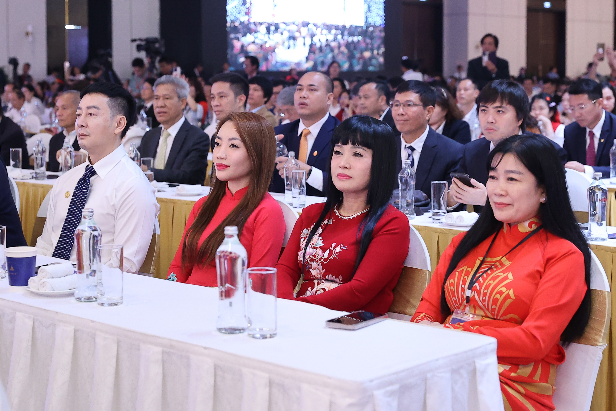 Triển lãm "80 năm Hành trình Độc lập - Tự do - Hạnh phúc": Khẳng định tiềm lực và vị thế Việt Nam- Ảnh 8. Triển lãm "80 năm Hành trình Độc lập - Tự do - Hạnh phúc": Khẳng định tiềm lực và vị thế Việt Nam- Ảnh 8.