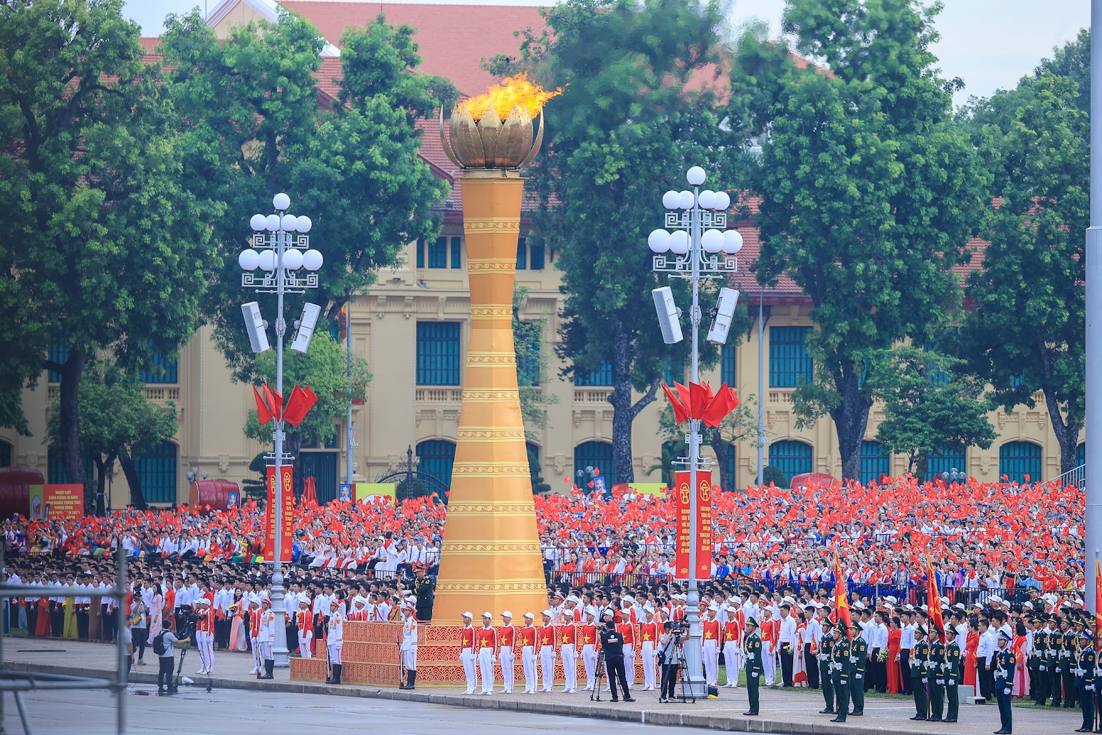 TOÀN CẢNH: TỔNG DUYỆT DIỄU BINH, DIỄU HÀNH A80- Ảnh 2.