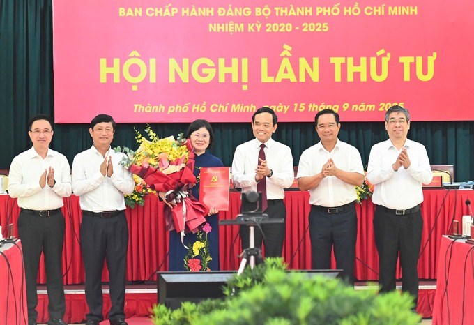 Chỉ định nữ Trưởng Ban Tổ chức Thành ủy giữ chức Phó Bí thư Thành ủy - Ảnh 2. Chỉ định nữ Trưởng Ban Tổ chức Thành ủy giữ chức Phó Bí thư Thành ủy - Ảnh 2.