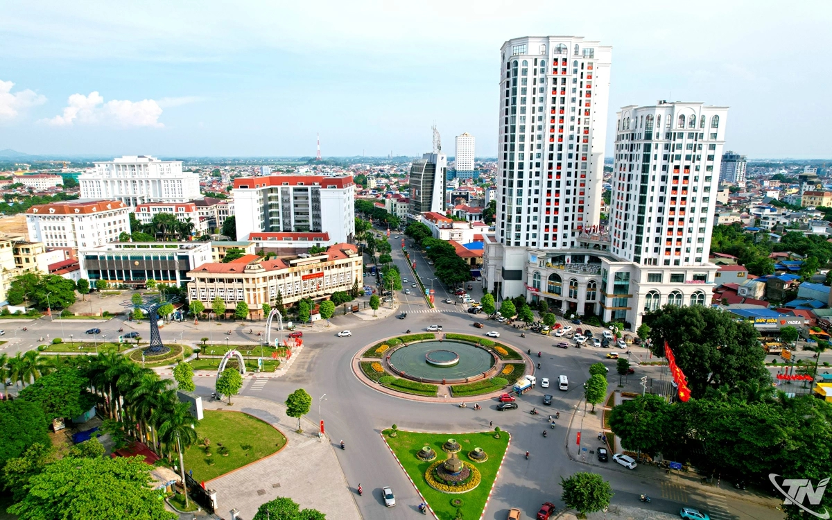 Xây dựng Thái Nguyên trở thành trung tâm công nghiệp hiện đại, thu nhập trung bình cao trước 2030- Ảnh 1.