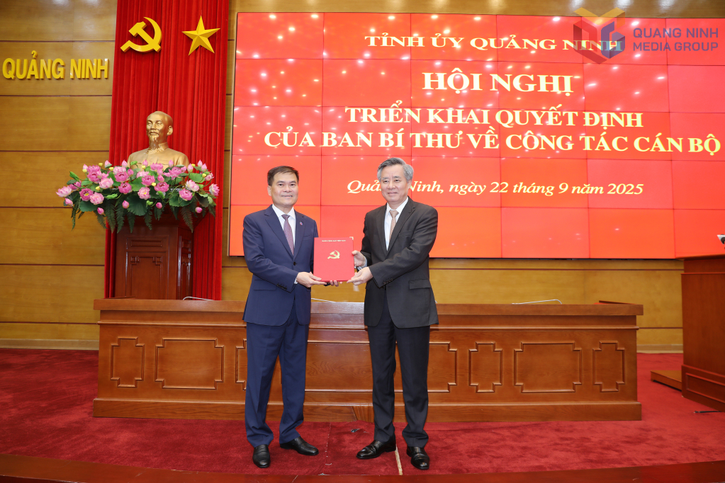 Tân Phó Bí thư Tỉnh ủy Quảng Ninh Bùi Văn Khắng được bầu giữ chức Chủ tịch UBND tỉnh- Ảnh 1.