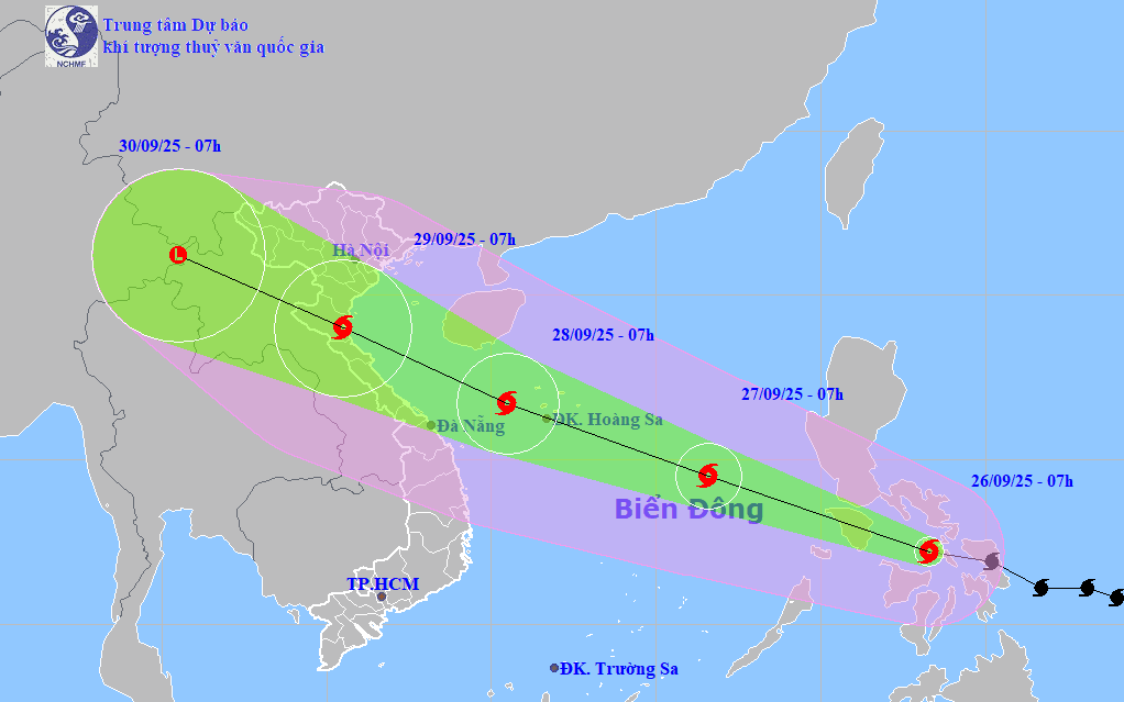 BÃO BUALOI rất mạnh, di chuyển rất nhanh: Chủ tịch tỉnh yêu cầu cả hệ thống chính trị dồn sức cao nhất, khẩn trương ứng phó