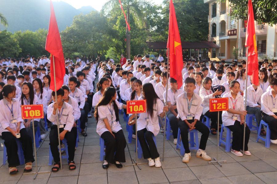 TOÀN CẢNH: LỄ KHAI GIẢNG ĐẶC BIỆT và Kỷ niệm 80 năm thành lập Bộ Quốc gia Giáo dục- Ảnh 41.