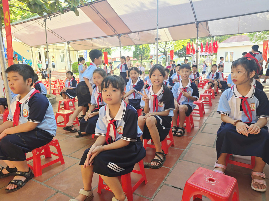 TOÀN CẢNH: LỄ KHAI GIẢNG ĐẶC BIỆT và Kỷ niệm 80 năm thành lập Bộ Quốc gia Giáo dục- Ảnh 27.