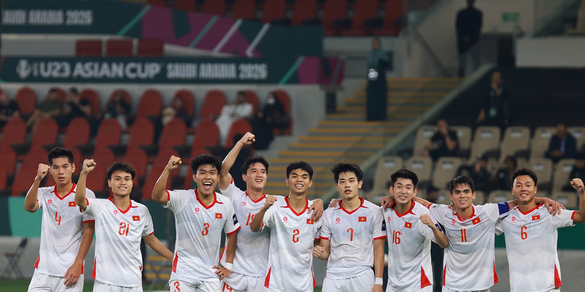 U23 Việt Nam 1- 0 U23 Saudi Arabia: To&agrave;n thắng v&ograve;ng bảng, những Ch&uacute; Rồng  V&agrave;ng "BAY" v&agrave;o TỨ KẾT