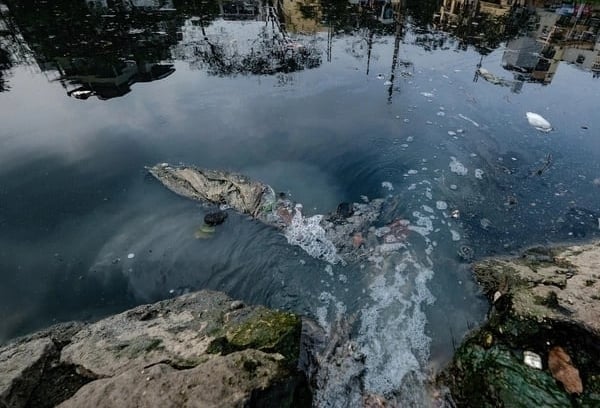 Áp dụng mức phí nước thải mới gắn với trách nhiệm bảo vệ môi trường- Ảnh 2. Áp dụng mức phí nước thải mới gắn với trách nhiệm bảo vệ môi trường- Ảnh 2.