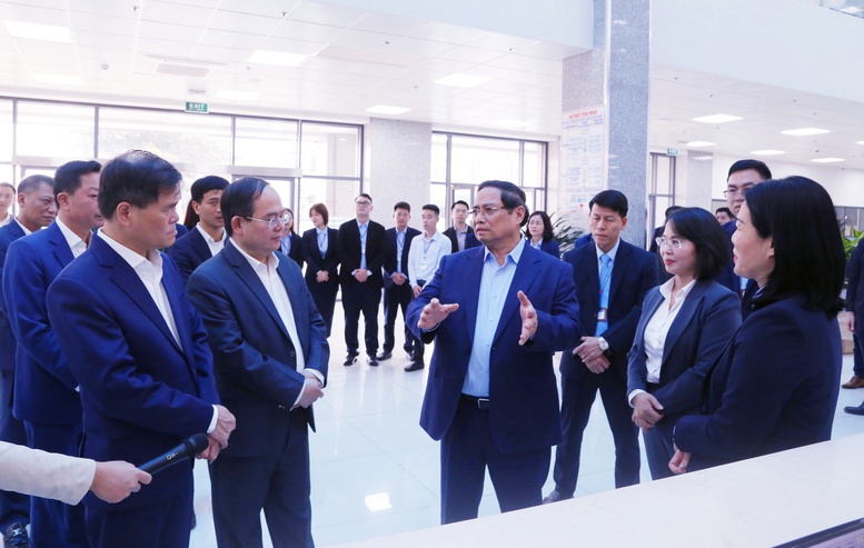 Sớm có chính sách nâng mức phụ cấp đặc thù cho cán bộ, công chức, viên chức Trung tâm hành chính công- Ảnh 2.