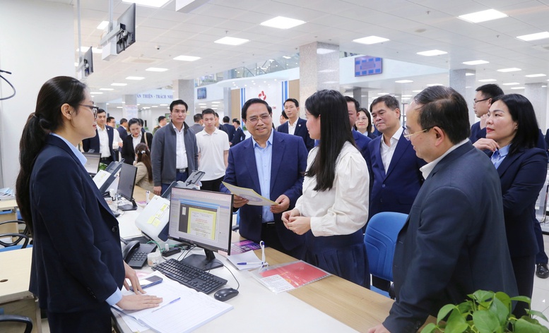 Sớm có chính sách nâng mức phụ cấp đặc thù cho cán bộ, công chức, viên chức Trung tâm hành chính công- Ảnh 4.