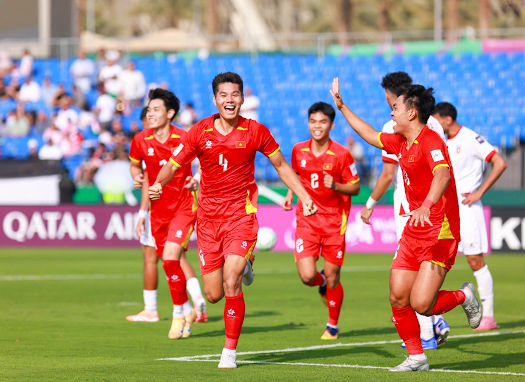 Tạo địa chấn ở VCK U23 ch&acirc;u &Aacute; 2026, U23 Việt Nam khiến truyền th&ocirc;ng Trung Quốc ngả mũ th&aacute;n phục