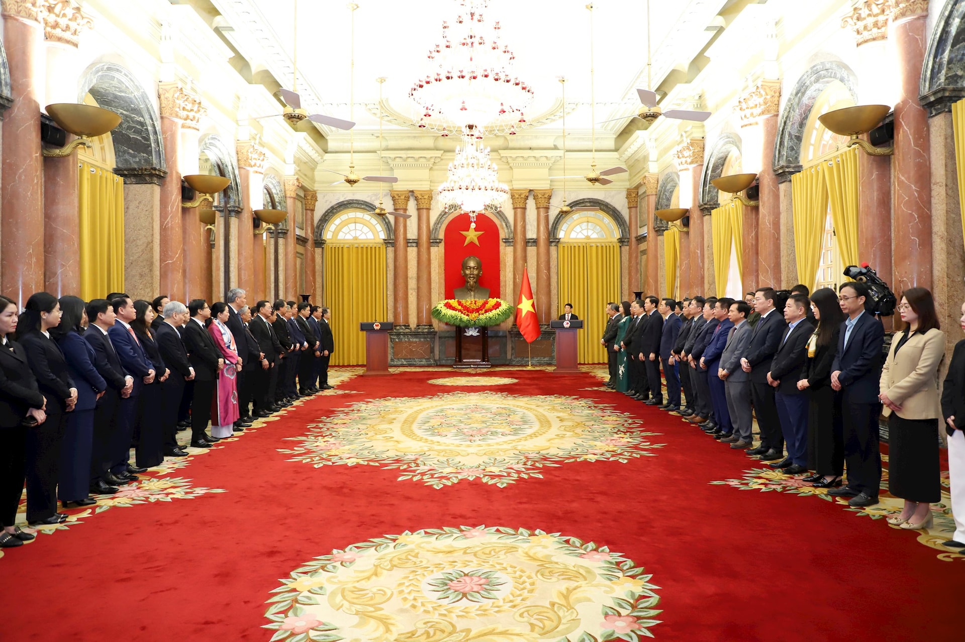 Chủ tịch nước bổ nhiệm 2 tân Phó Chánh án Tòa án nhân dân tối cao- Ảnh 1.