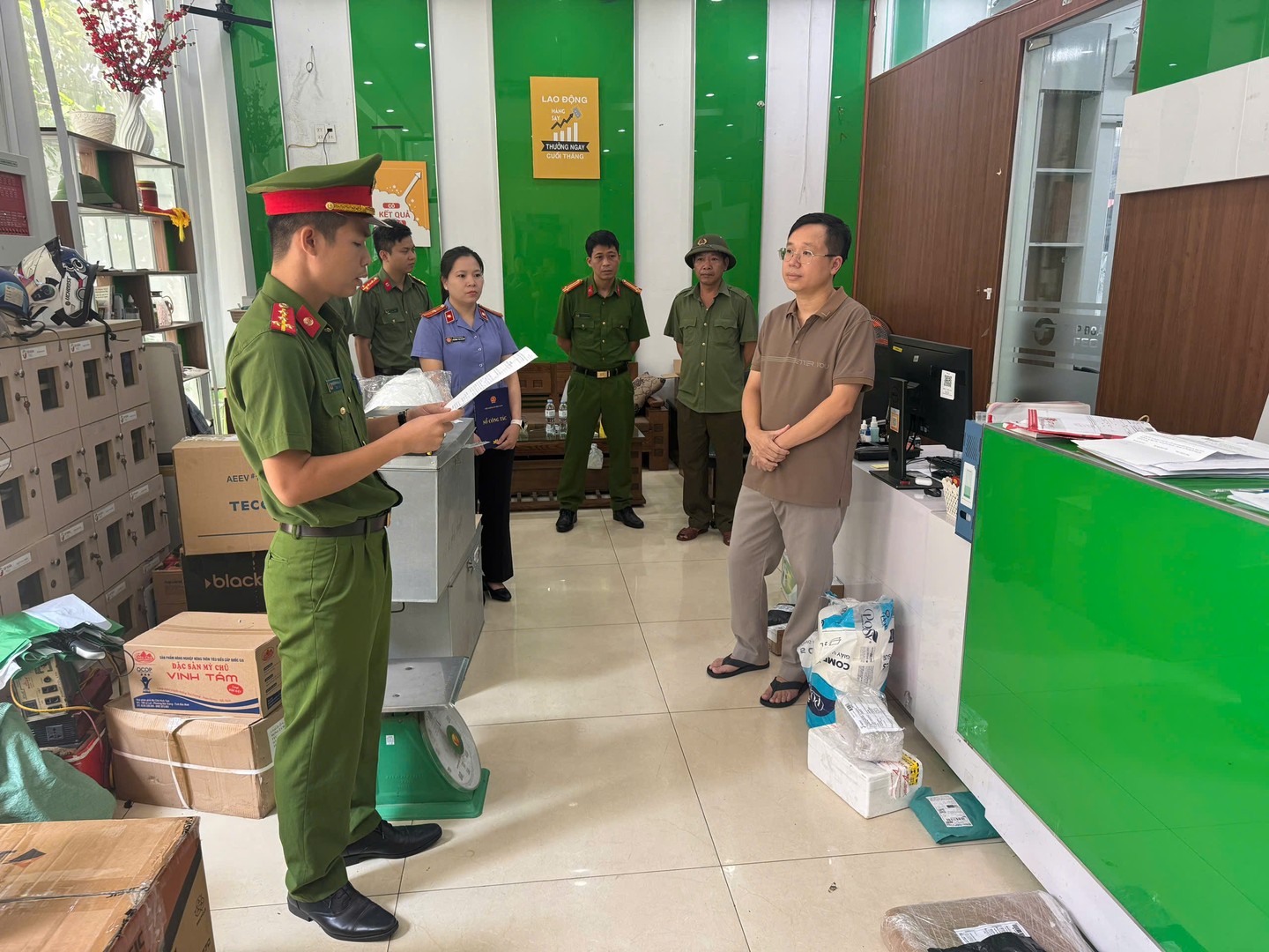 Khám xét khẩn cấp 5 công ty quan trắc môi trường; khởi tố 10 bị can- Ảnh 3.