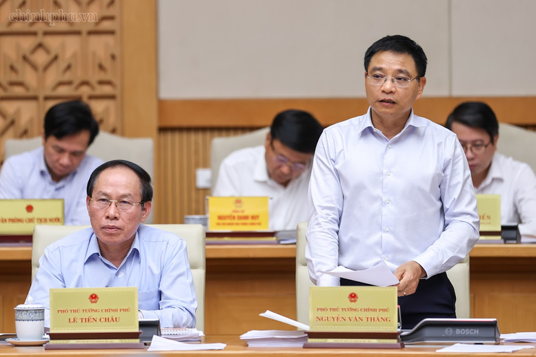 Khẩn trương trình ban hành Nghị định giảm thuế; đề xuất cơ chế tiền lương, phụ cấp, phân cấp, phân quyền...- Ảnh 6.