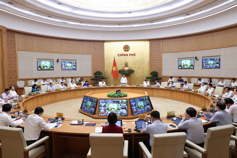 Khẩn trương trình ban hành Nghị định giảm thuế; đề xuất cơ chế tiền lương, phụ cấp, phân cấp, phân quyền...- Ảnh 2.