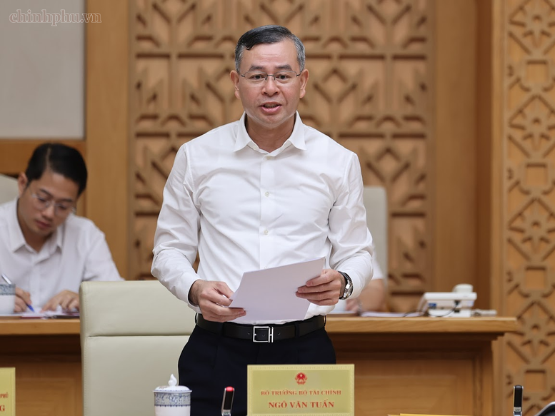 Khẩn trương trình ban hành Nghị định giảm thuế; đề xuất cơ chế tiền lương, phụ cấp, phân cấp, phân quyền...- Ảnh 12.