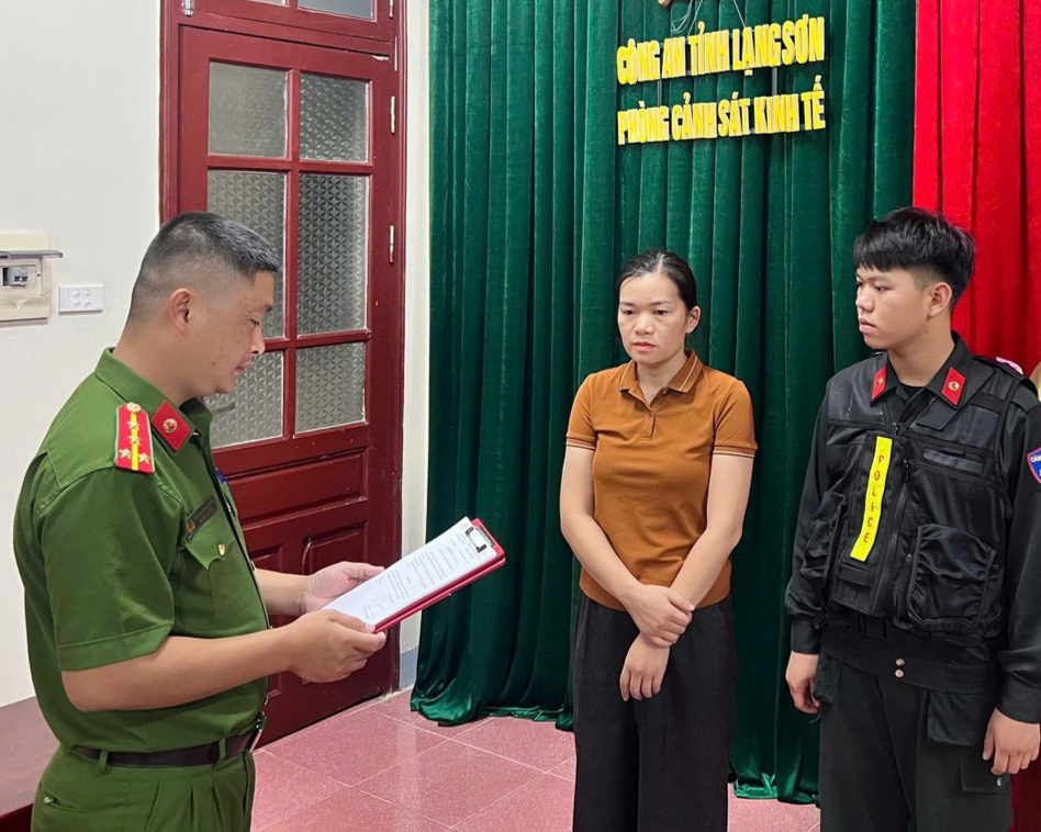 Khởi tố Phó Giám đốc và Phó Trưởng phòng Trung tâm Tài nguyên môi trường- Ảnh 2.