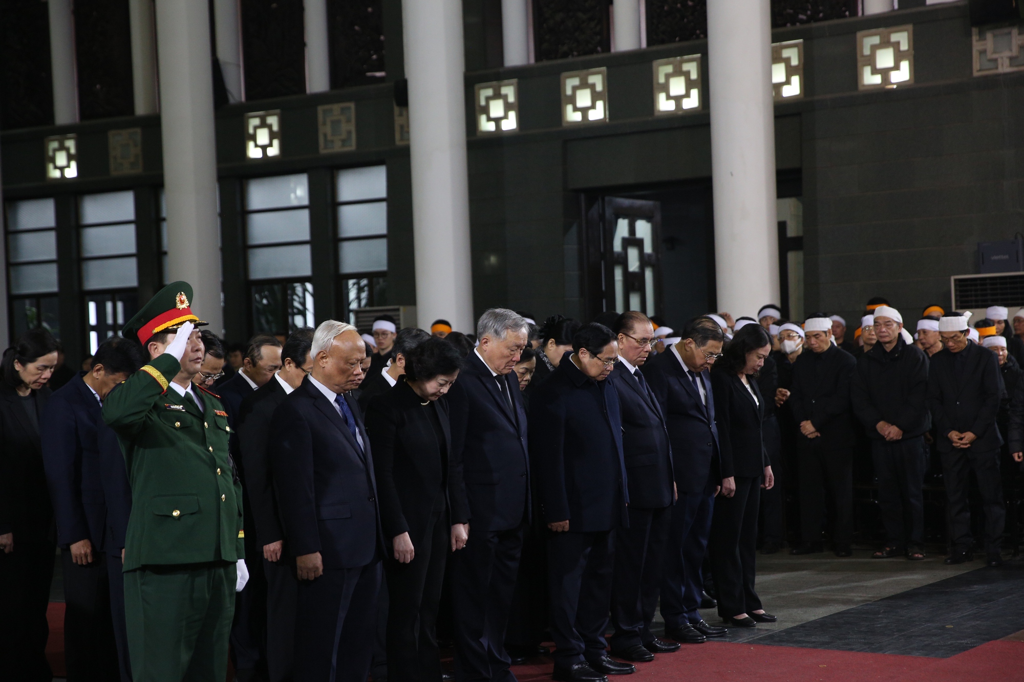 TỔ CHỨC TRỌNG THỂ LỄ TANG ĐỒNG CHÍ ĐOÀN DUY THÀNH, NGUYÊN PHÓ CHỦ TỊCH HỘI ĐỒNG BỘ TRƯỞNG- Ảnh 2. TỔ CHỨC TRỌNG THỂ LỄ TANG ĐỒNG CHÍ ĐOÀN DUY THÀNH, NGUYÊN PHÓ CHỦ TỊCH HỘI ĐỒNG BỘ TRƯỞNG- Ảnh 2.