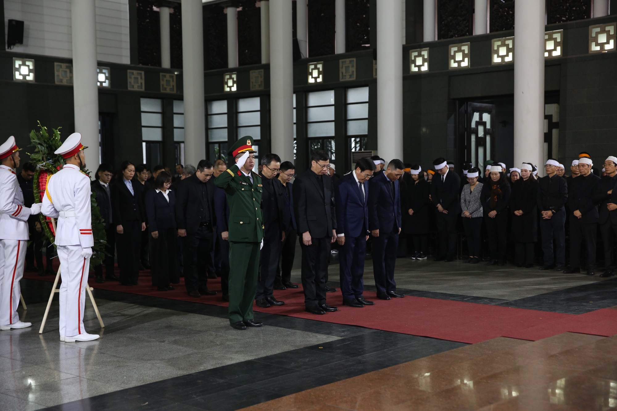TỔ CHỨC TRỌNG THỂ LỄ TANG ĐỒNG CHÍ ĐOÀN DUY THÀNH, NGUYÊN PHÓ CHỦ TỊCH HỘI ĐỒNG BỘ TRƯỞNG- Ảnh 8. TỔ CHỨC TRỌNG THỂ LỄ TANG ĐỒNG CHÍ ĐOÀN DUY THÀNH, NGUYÊN PHÓ CHỦ TỊCH HỘI ĐỒNG BỘ TRƯỞNG- Ảnh 8.