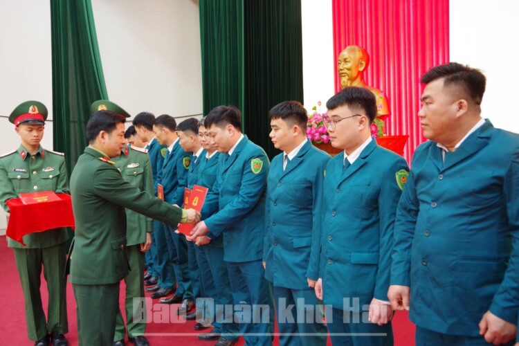 Bộ Quốc phòng gọi sĩ quan dự bị, tuyển dụng quân nhân chuyên nghiệp vào Ban Chỉ huy Quân sự cấp xã- Ảnh 29. Bộ Quốc phòng gọi sĩ quan dự bị, tuyển dụng quân nhân chuyên nghiệp vào Ban Chỉ huy Quân sự cấp xã- Ảnh 29.