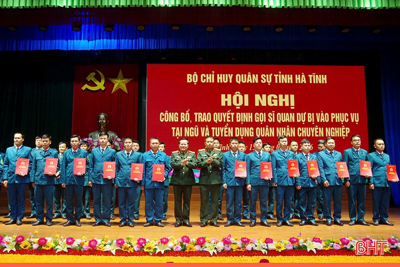 Gọi, tuyển dụng sĩ quan dự bị, quân nhân chuyên nghiệp vào Ban Chỉ huy Quân sự cấp xã: Chủ trương lớn, mang tính chiến lược- Ảnh 1.