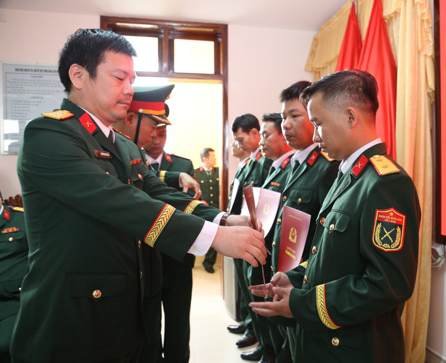 Điều động, bổ nhiệm, tuyển dụng 476 cán bộ vào Ban Chỉ huy Quân sự cấp xã- Ảnh 3. Điều động, bổ nhiệm, tuyển dụng 476 cán bộ vào Ban Chỉ huy Quân sự cấp xã- Ảnh 3.