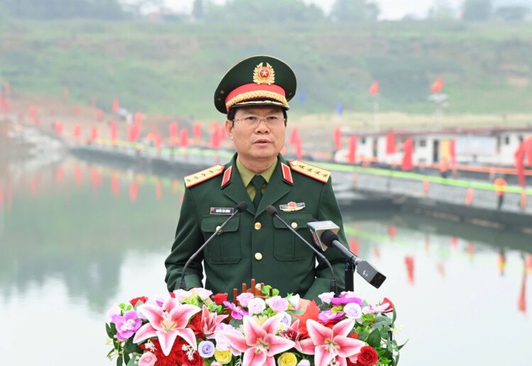 XUÂN BÍNH NGỌ: 'THẦN TỐC' thông xe CẦU PHAO ĐOAN HÙNG bắc qua sông Lô - Công trình mang ý nghĩa đặc biệt- Ảnh 8.