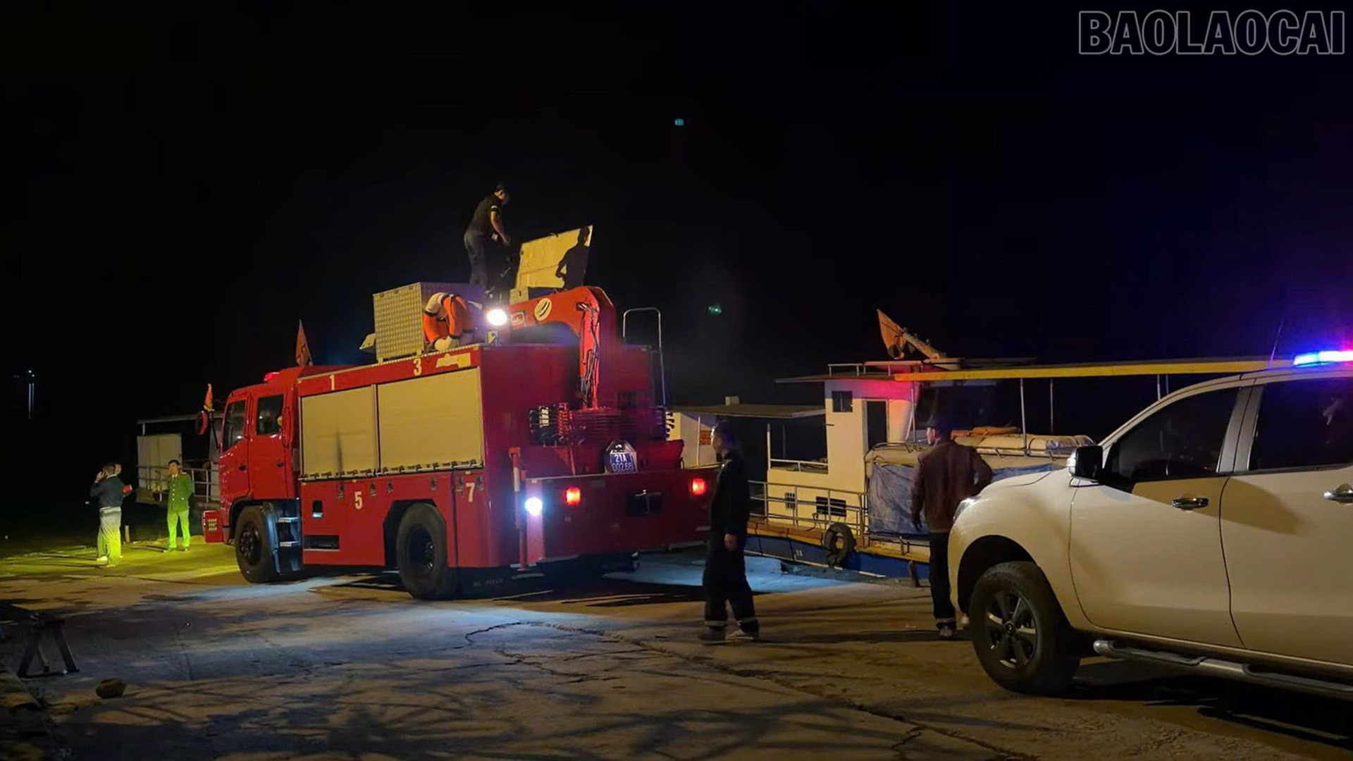 CỨU HỘ VỤ TAI NẠN GIAO THÔNG ĐƯỜNG THỦY NGHIÊM TRỌNG, 6 NGƯỜI MẤT TÍCH: ĐẶC CÔNG NGƯỜI NHÁI TÌM THẤY NẠN NHÂN ĐẦU TIÊN- Ảnh 7.