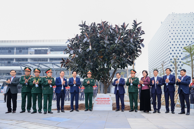 Thủ tướng Phạm Minh Chính: Tập trung phát triển công nghiệp quốc phòng theo hướng chủ động, tự lực, tự cường, lưỡng dụng, hiện đại- Ảnh 4.