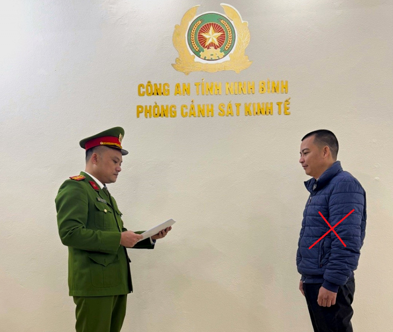 Bắt tạm giam cán bộ địa chính, Trạm trưởng, viên chức Trạm Dịch vụ, Hỗ trợ nông nghiệp; khởi tố 5 giám đốc doanh nghiệp- Ảnh 1.